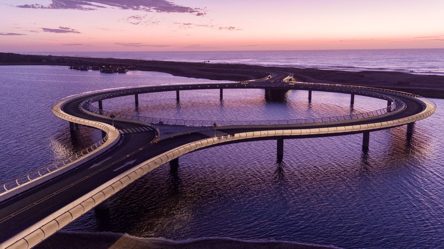 Rafael Vi Oly Architects Puente De La Laguna Garz N Rafael Vi Oly