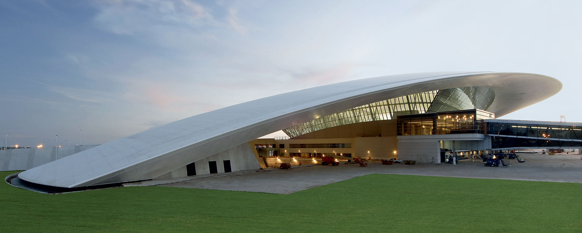 Rafael Viñoly Architects | Aeropuerto Internacional de Carrasco, Nueva  Terminal - Rafael Viñoly Architects