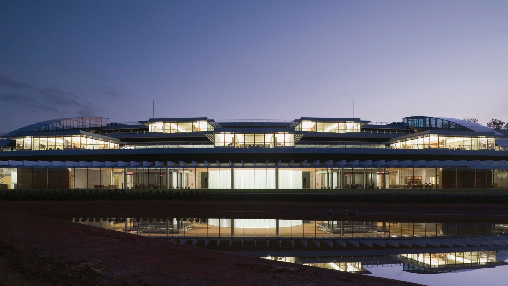 Rafael Viñoly Architects | Howard Hughes Medical Institute, Janelia ...